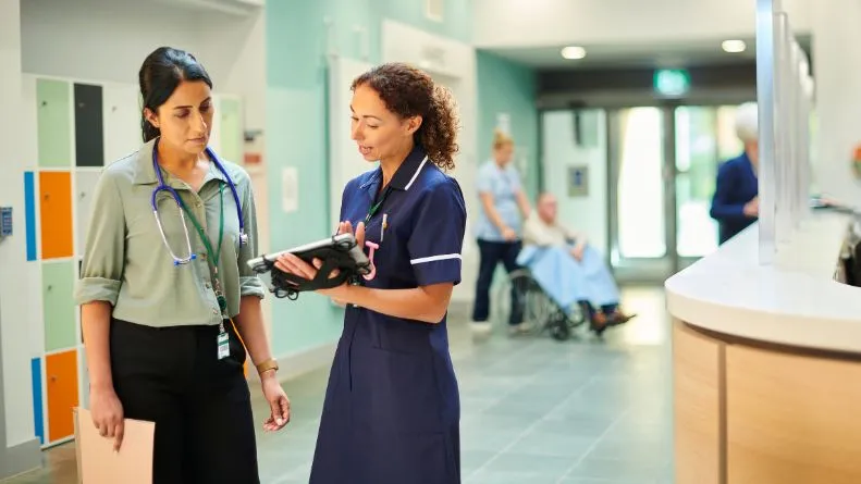 hospital staff using ble tracking